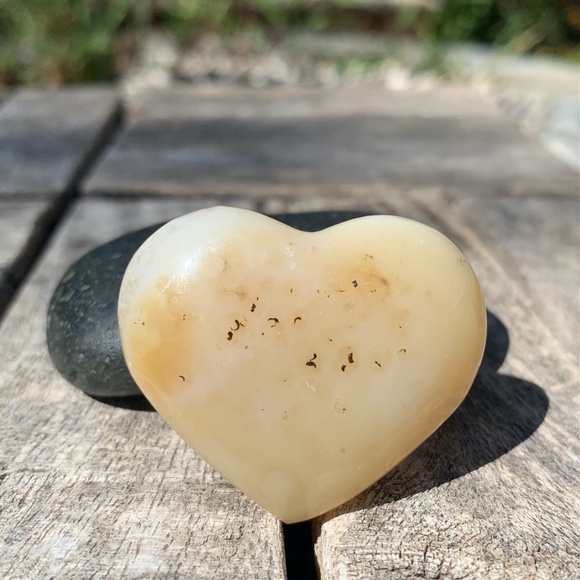 Dendritic Plant Agate Polished Puffy Heart Crystals Chakras Healing Worry Stone - Picture 1 of 8